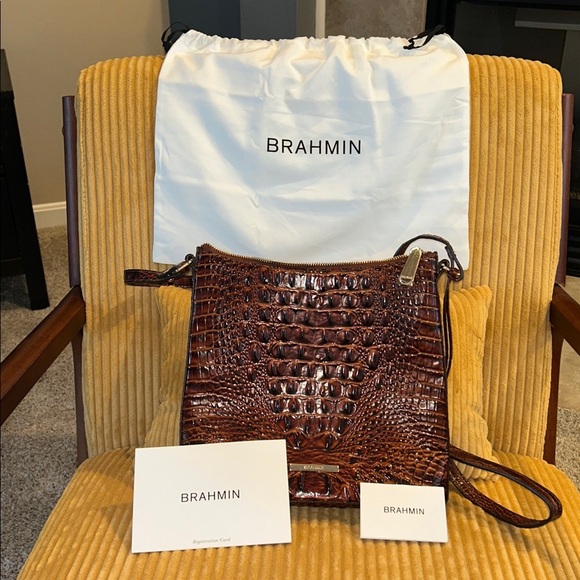 NWT Brahmin Katie Shoulder Bag | Pecan Melbourne Croc Embossed Leather - Picture 3 of 13